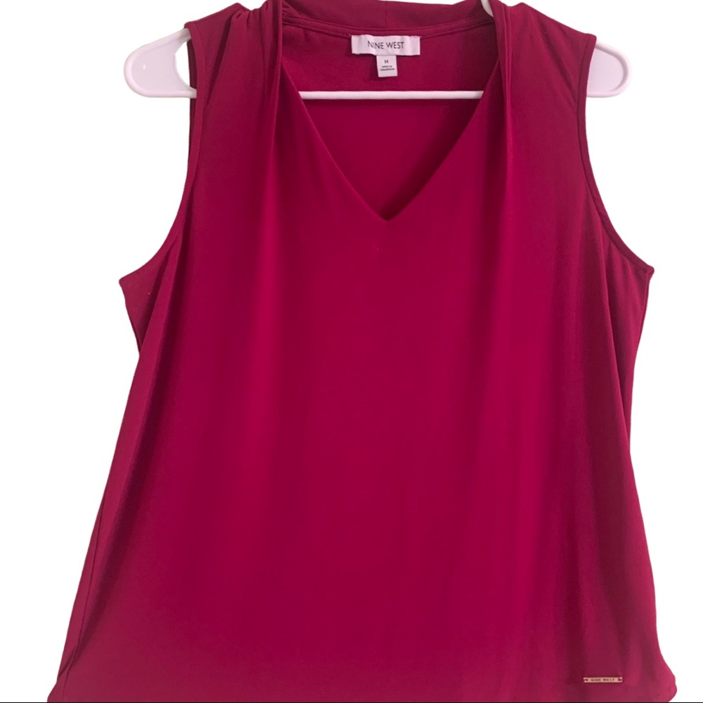 Nine West V-Neck Sleevless Top